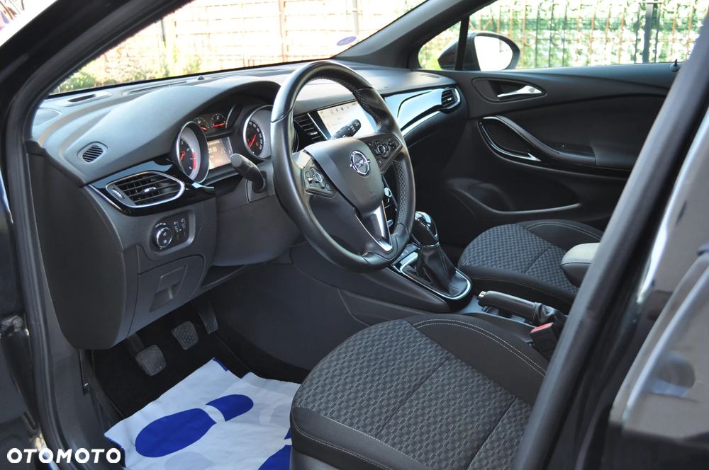 Opel Astra 1.4 Turbo Innovation - 11