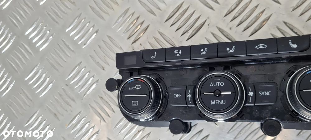 Vw Golf VII Panel Nawiewu Klimatyzacji - 3