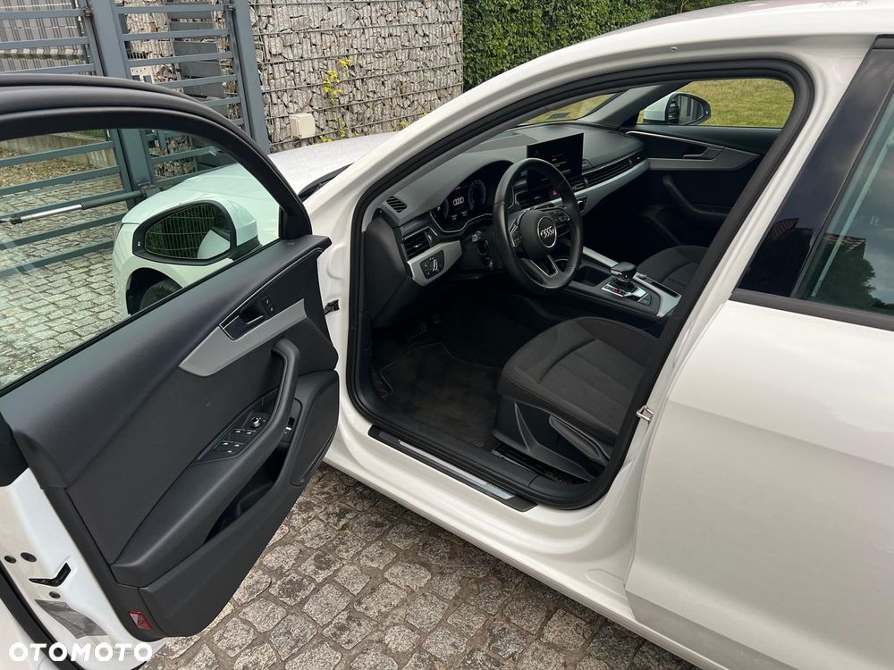 Audi A4 Limousine 35 TFSI S tronic - 6