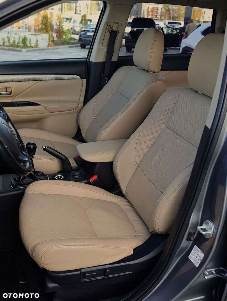 Mitsubishi Outlander 2013