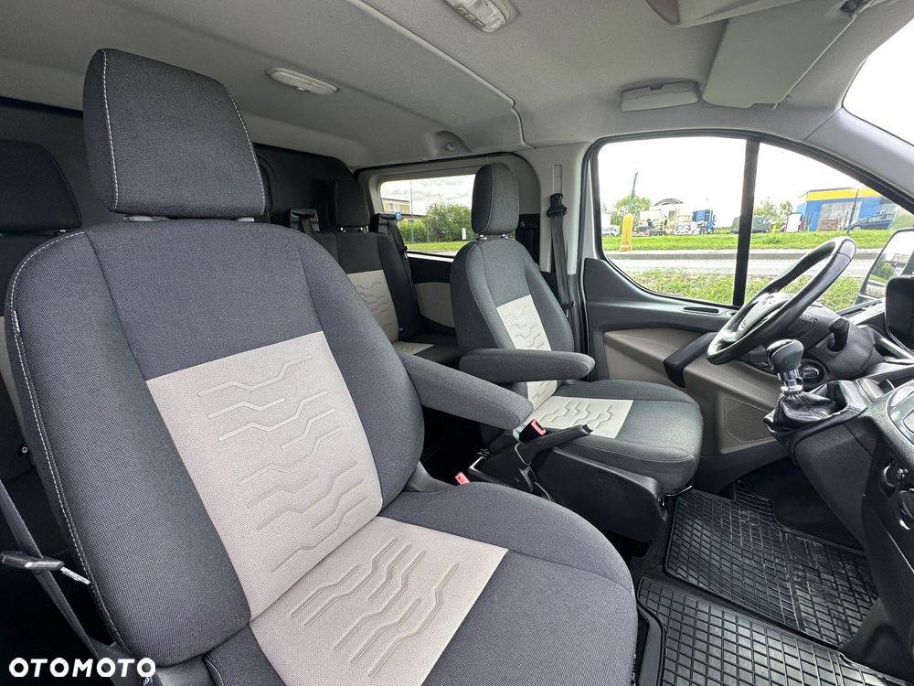 Ford Transit Custom - 19
