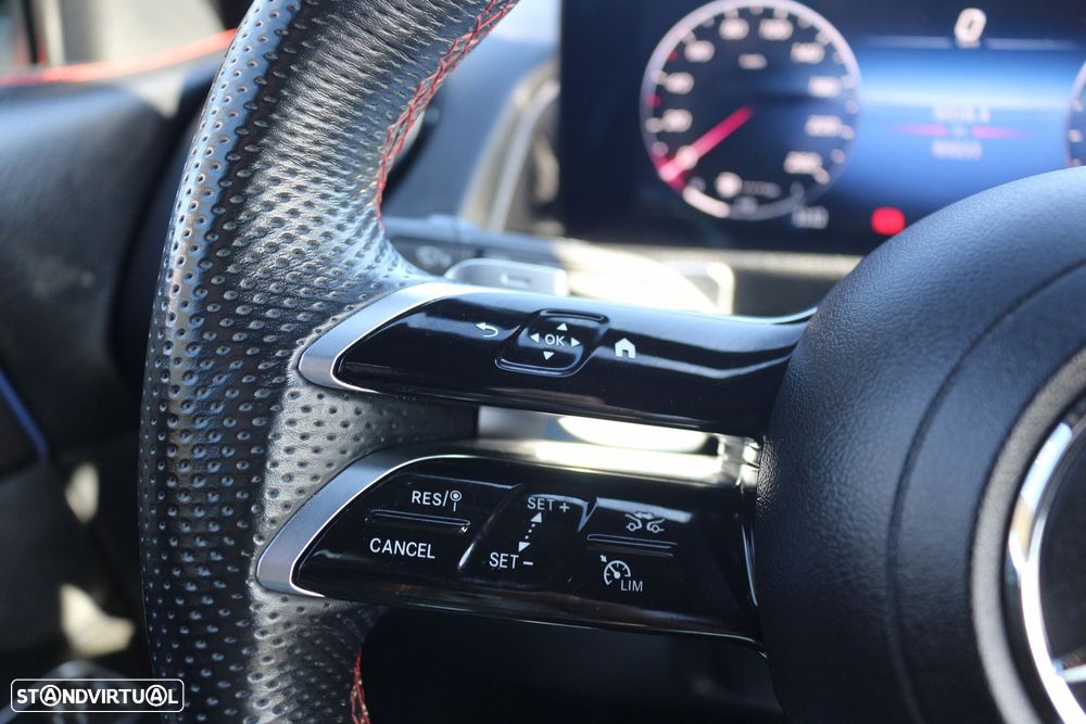 Mercedes-Benz GLB 200 AMG Line - 25