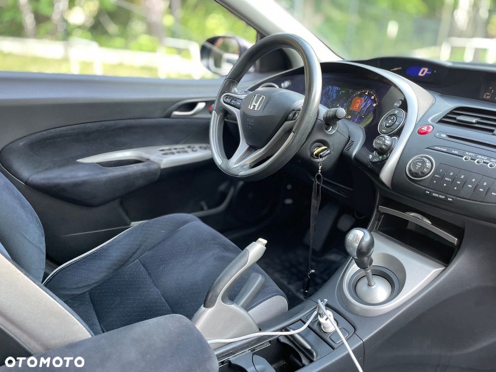 Honda Civic 1.8 Comfort - 23