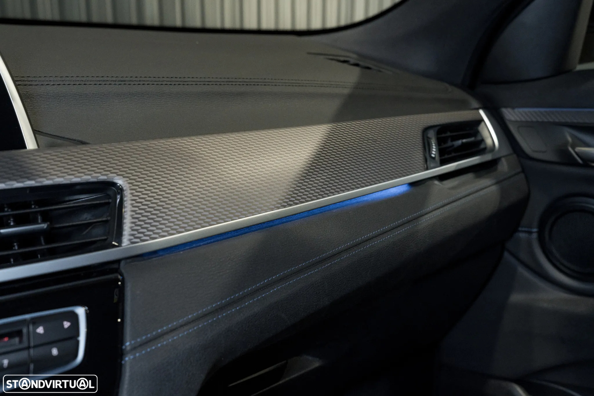 BMW X2 18 i sDrive Auto Pack M - 9