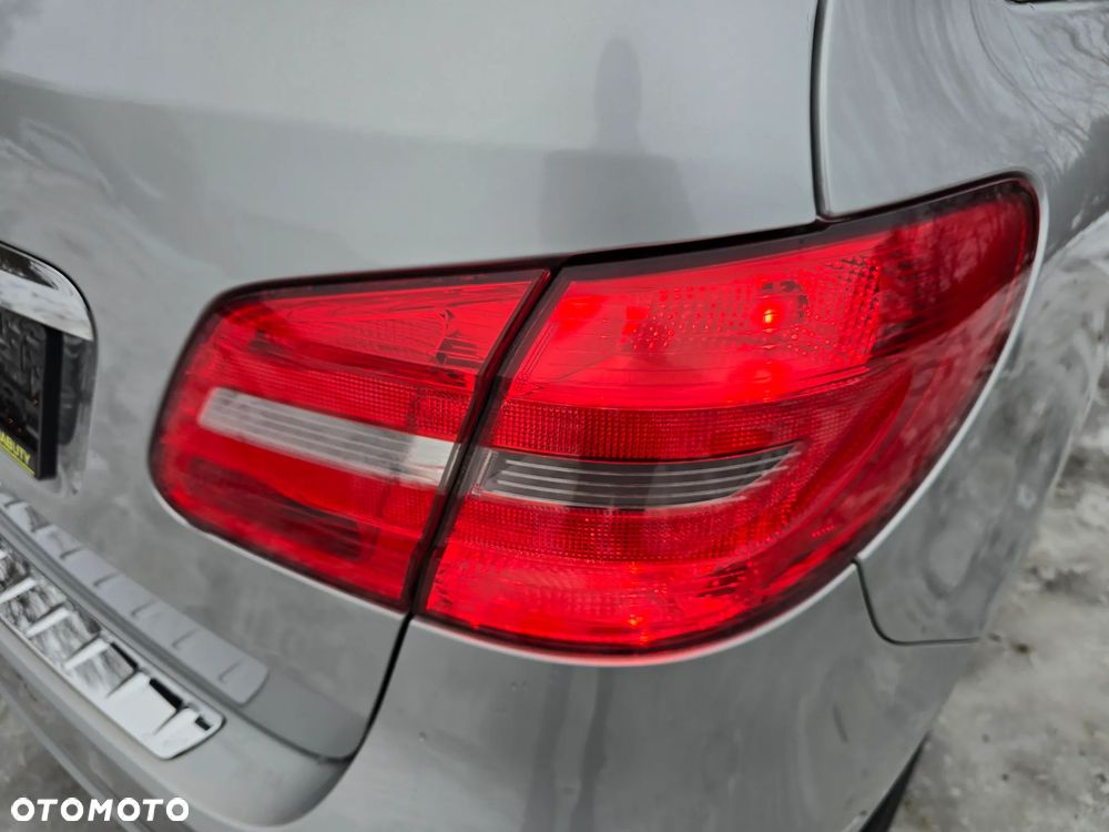 Mercedes-Benz Klasa B 180 (BlueEFFICIENCY) - 12
