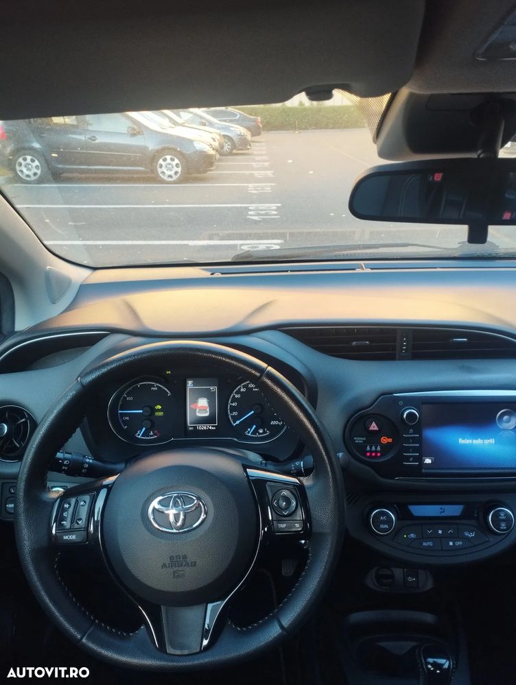 Toyota Yaris - 4