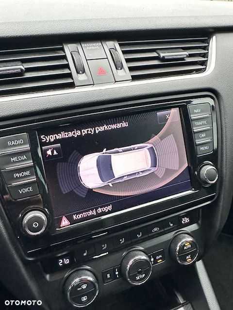 Skoda Octavia 2.0 TDI DSG RS - 15