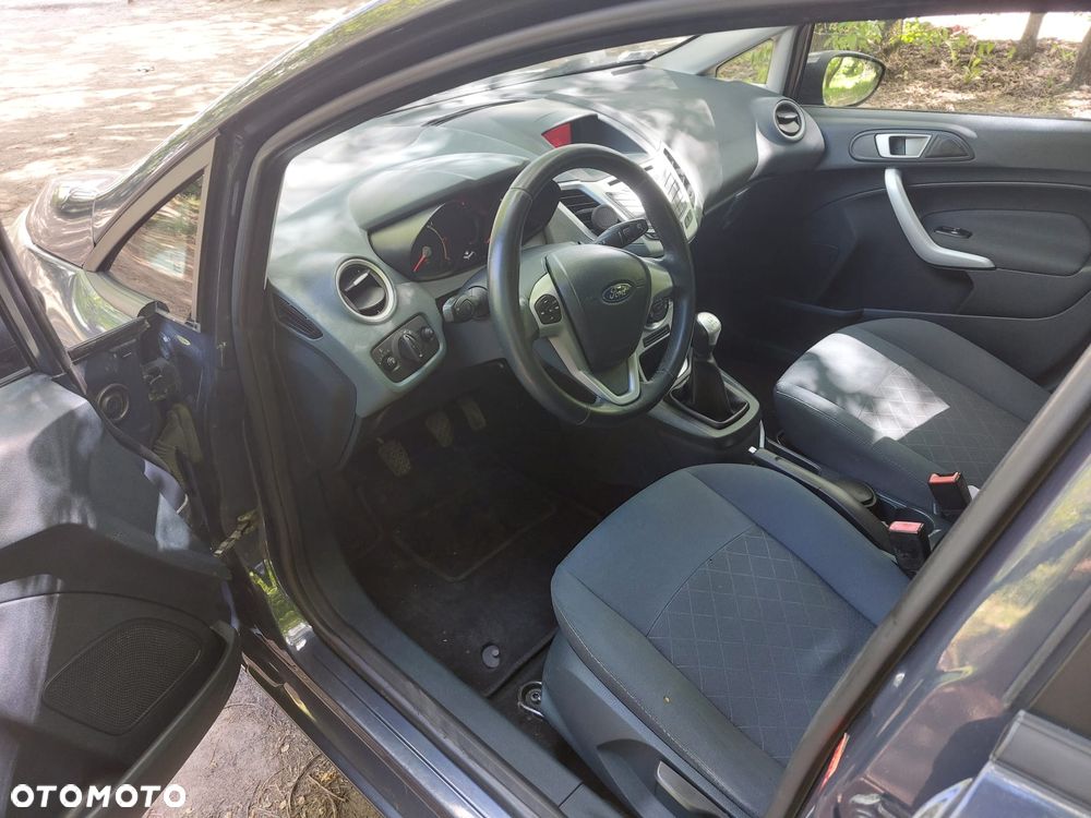 Ford Fiesta - 6