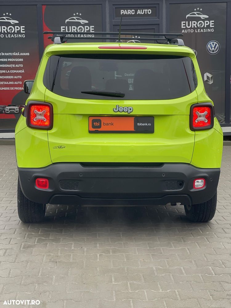 Jeep Renegade 1.6 E-TorQ 4x2 Sport - 12