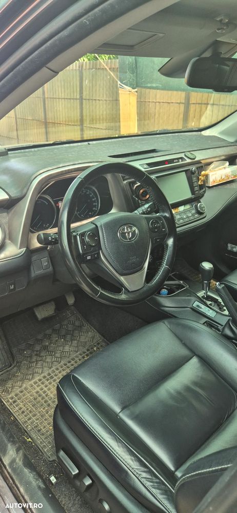 Toyota RAV4 2.5 VVT-i 4x4 Luxury - 8
