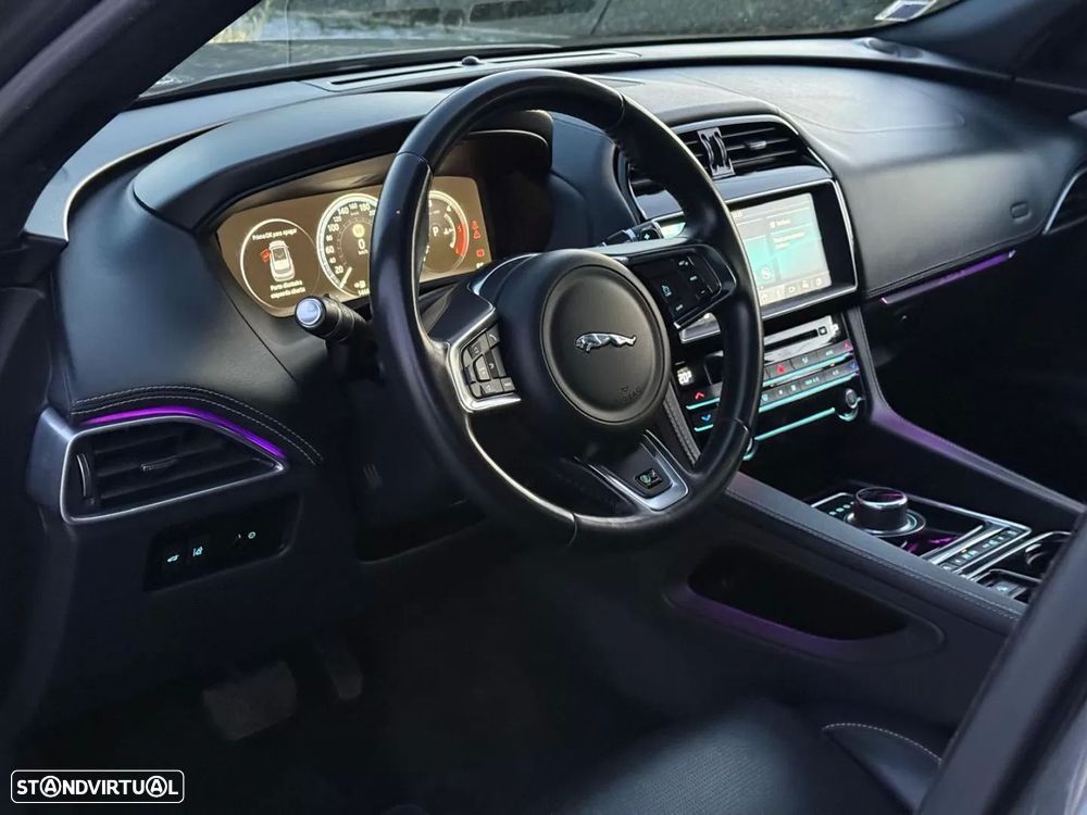 Jaguar F-Pace 3.0 TDV6 R-Sport AWD Aut. - 30