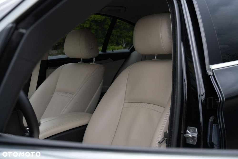 BMW Seria 5 518d - 19