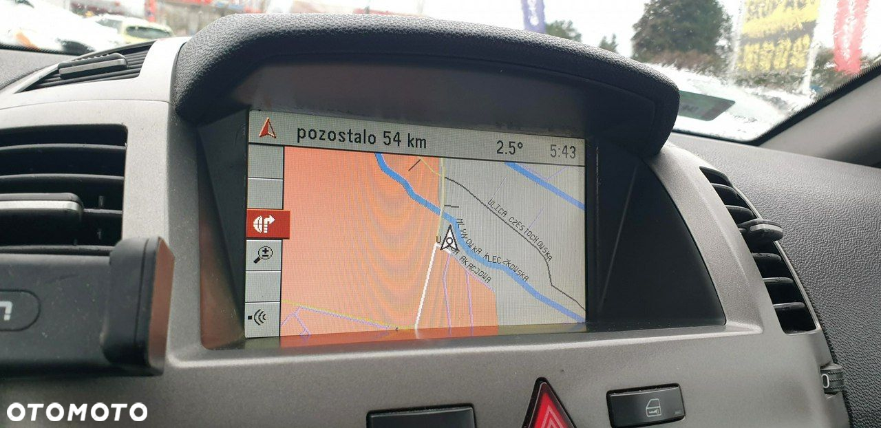 Opel Zafira - 8