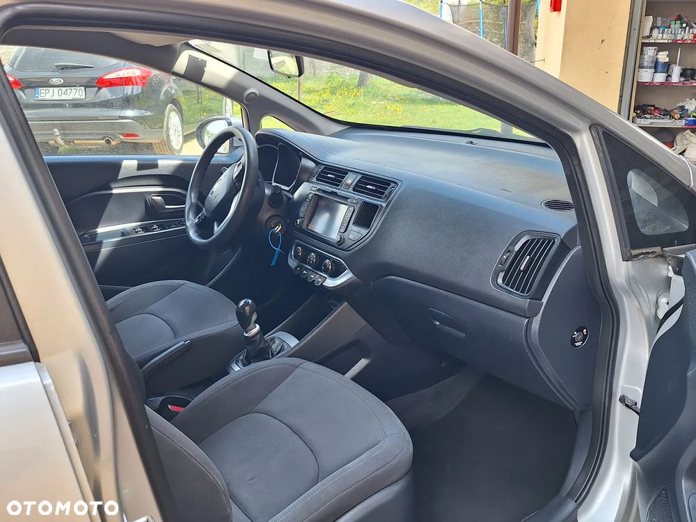 Kia Rio 1.4 Dream Team Edition - 5