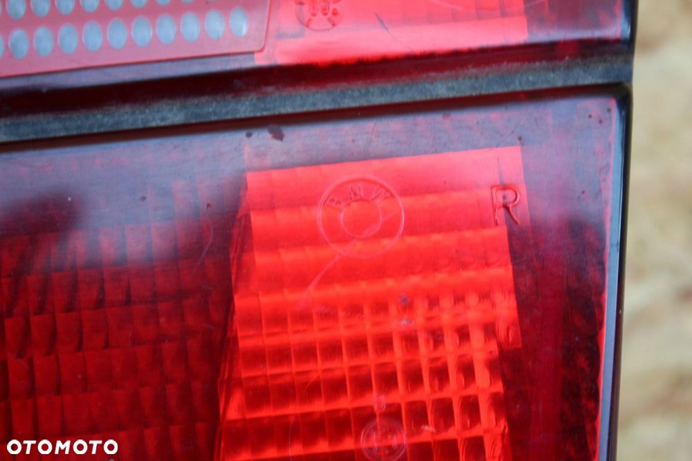 Lampa tylna w klapę PRAWA BMW e34 sedan 1384012 - 2