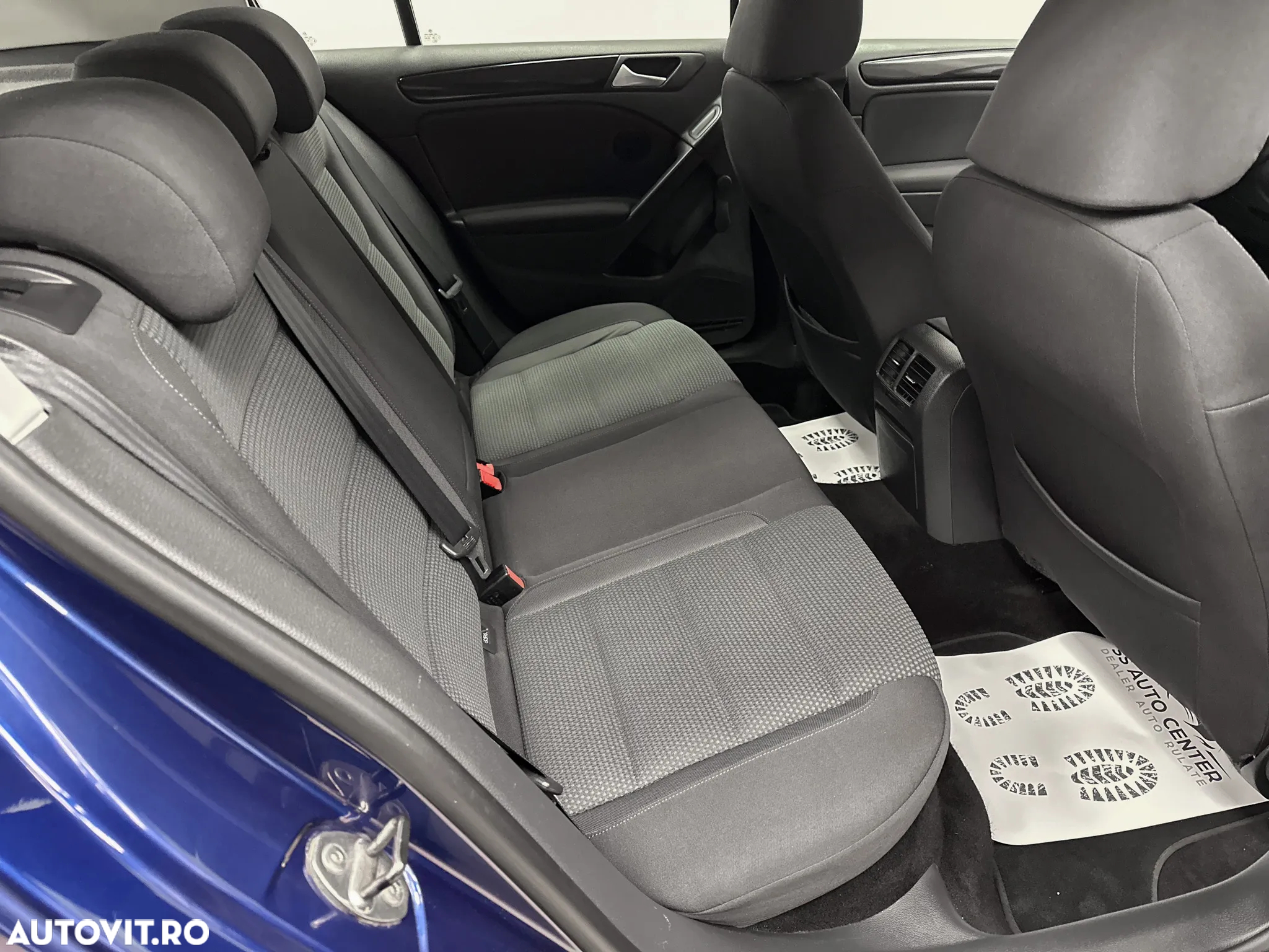 Volkswagen Golf 1.6 Comfortline - 14