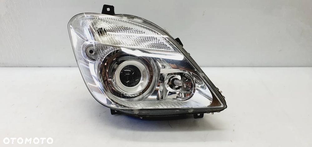 MERCEDES SPRINTER W 906 Lampa Prawa XENON - 1