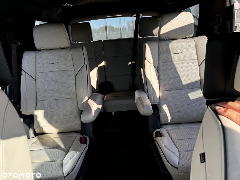 Cadillac Escalade 6.2 V8 AWD AT Platinum - 14