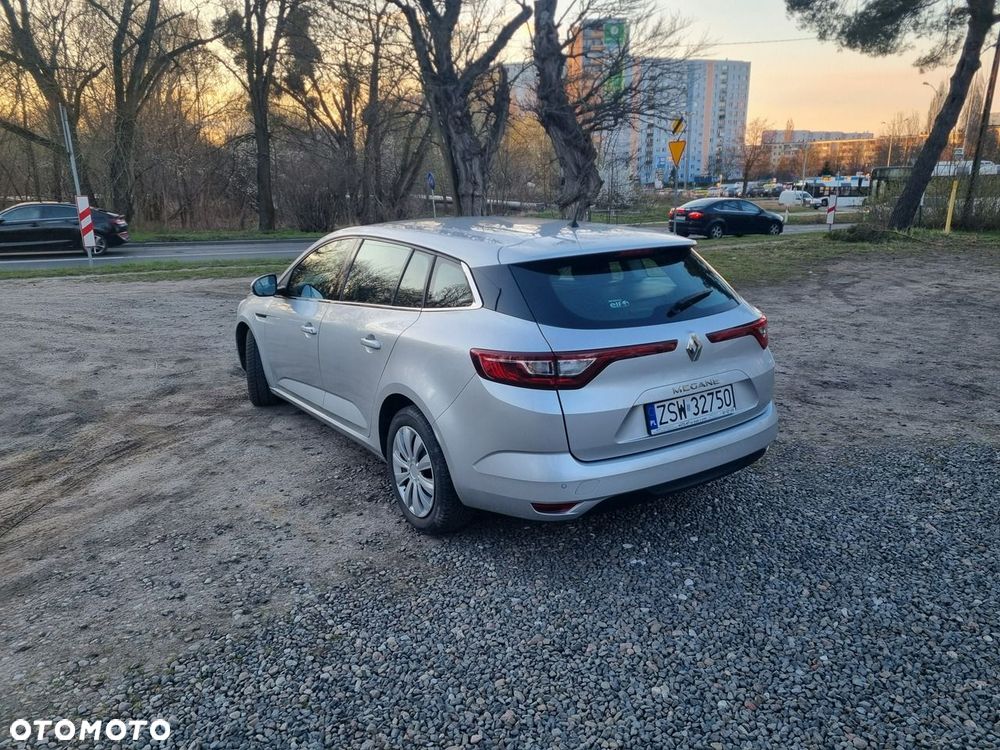 Renault Megane 2018 photo 4