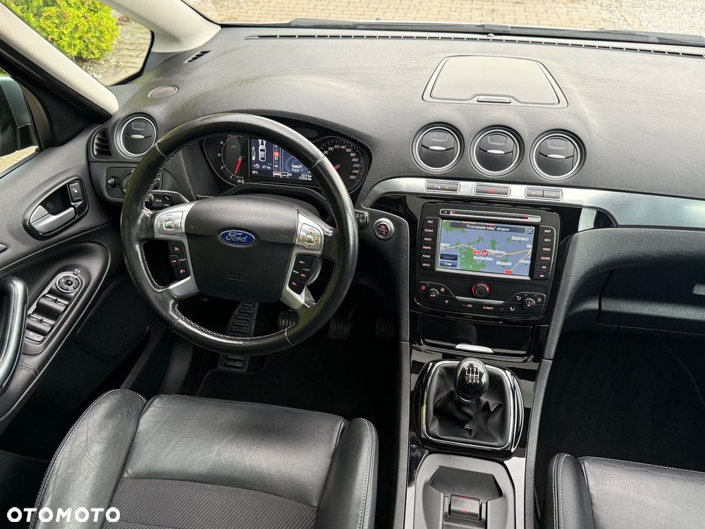 Ford S-Max - 27