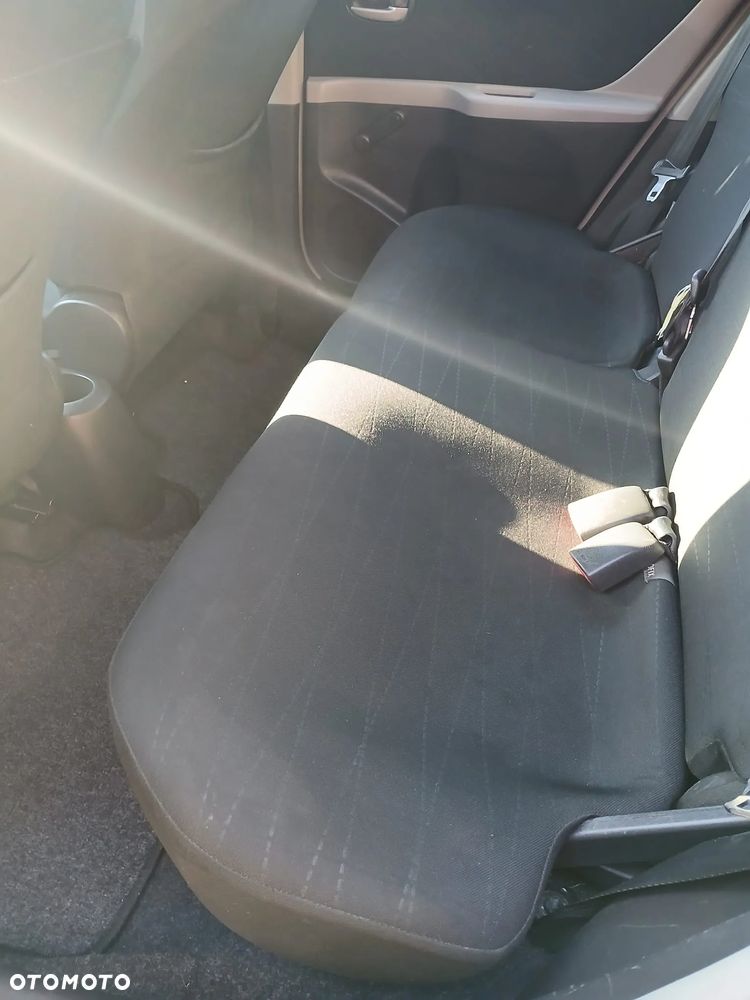Toyota Yaris 1.3 VVT-i Luna - 12