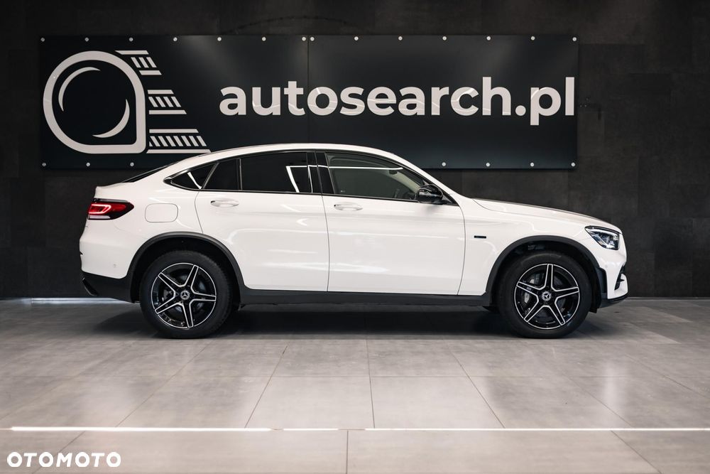 Mercedes-Benz GLC 300 e 4-Matic - 9
