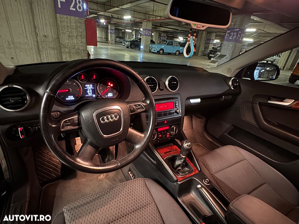 Audi A3 Sportback 2.0 TDI Ambiente - 15