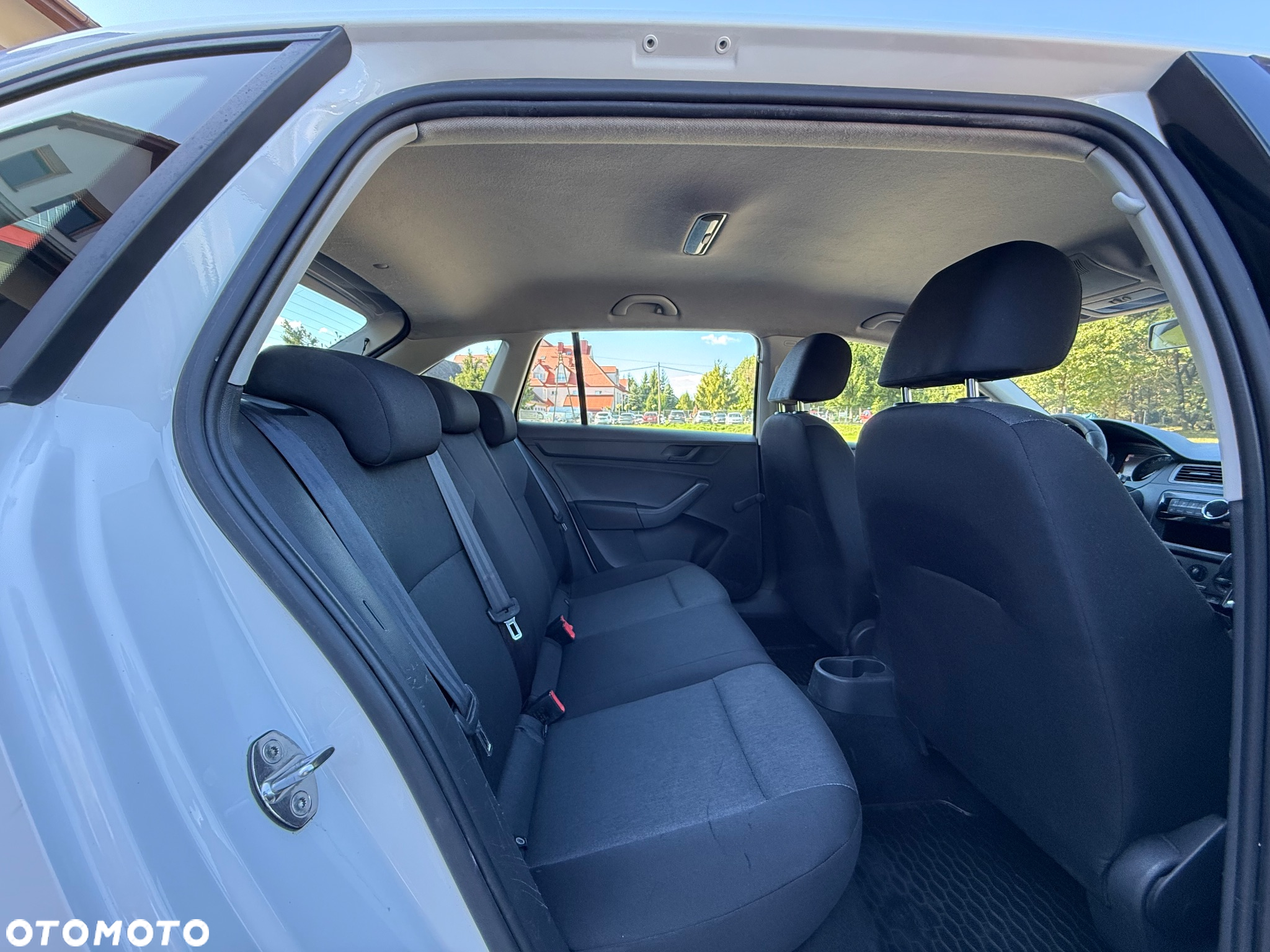 Skoda RAPID 1.6 TDI DPF Ambition - 27