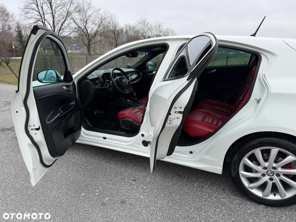 Alfa Romeo Giulietta 1.4 TB MultiAir Distinctive TCT - 8