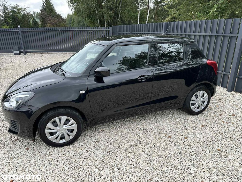 Suzuki Swift - 1
