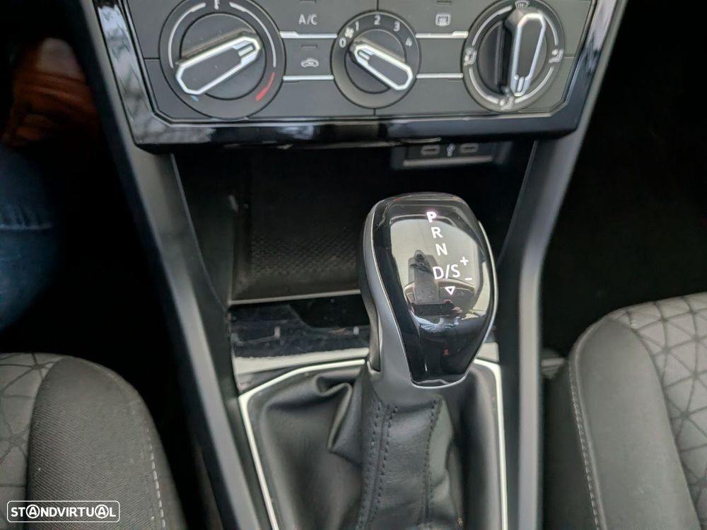 VW T-Cross 1.0 TSI Life DSG - 21