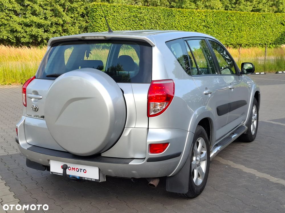 Toyota RAV4 2.2 D-4D Sol 180 - 6