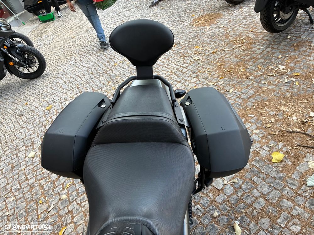 Honda CTX 700 IA - 12