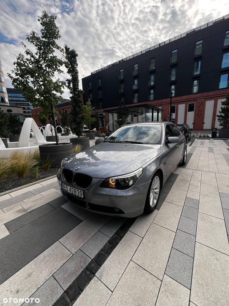 BMW Seria 5 525d - 13