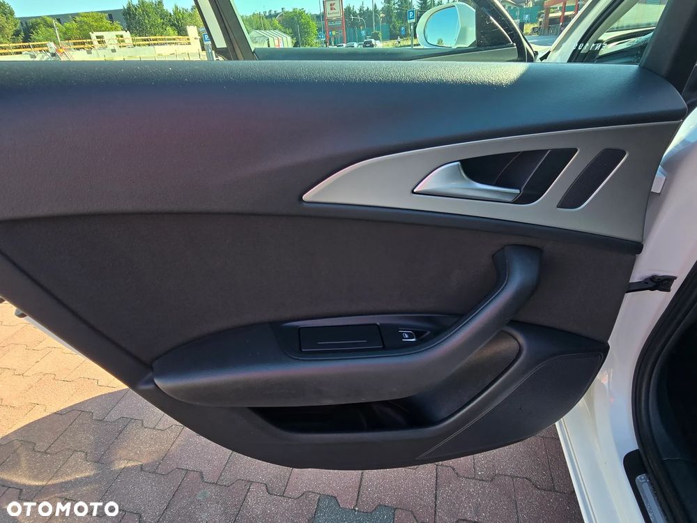 Audi A6 Avant 2.0 TDI DPF - 12