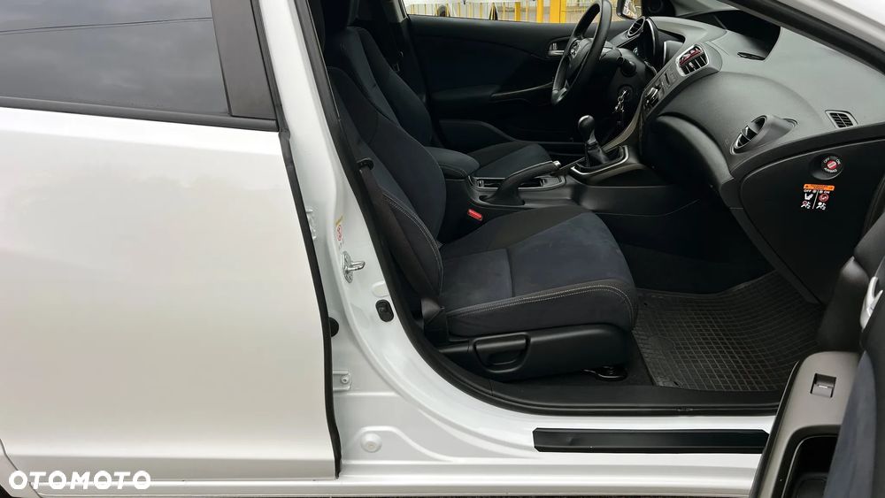 Honda Civic 1.8 i-VTEC Sport - 24