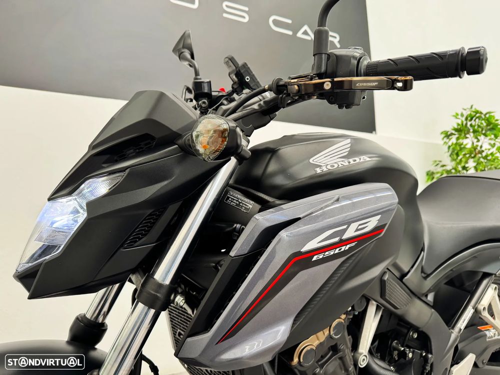 Honda CB 650F A - 6