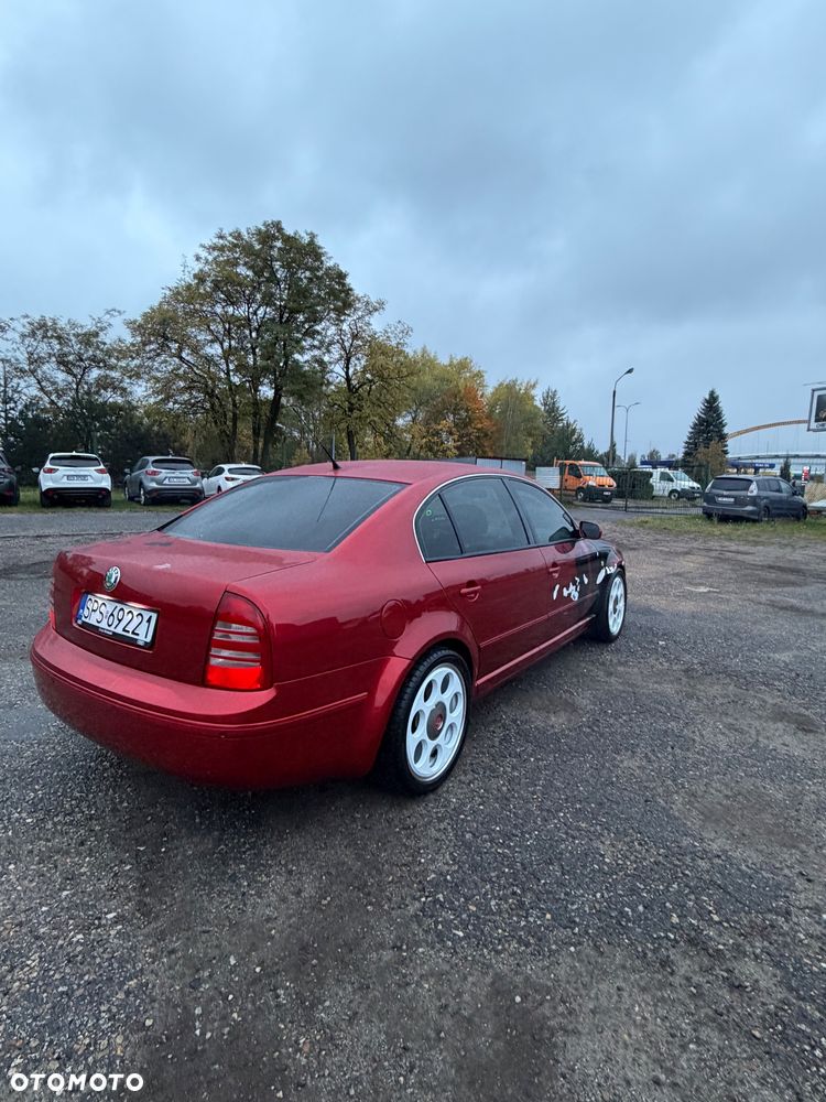 Skoda Superb 2001