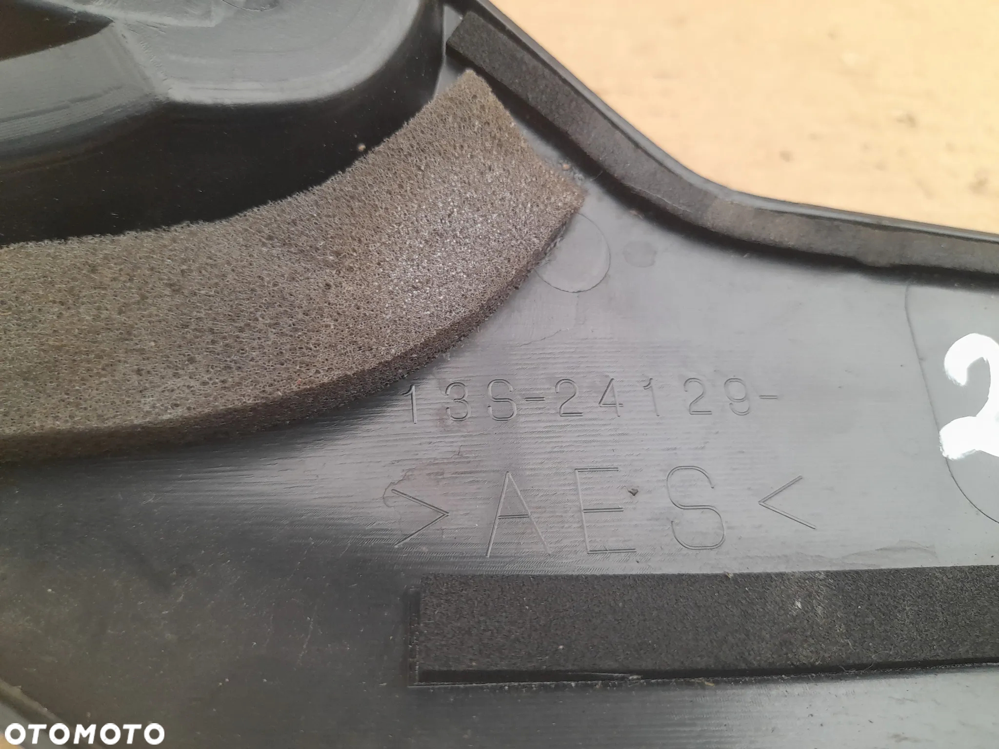 Owiewka panelu bocznego Yamaha YZF R6 R6R 13S24129 - 2