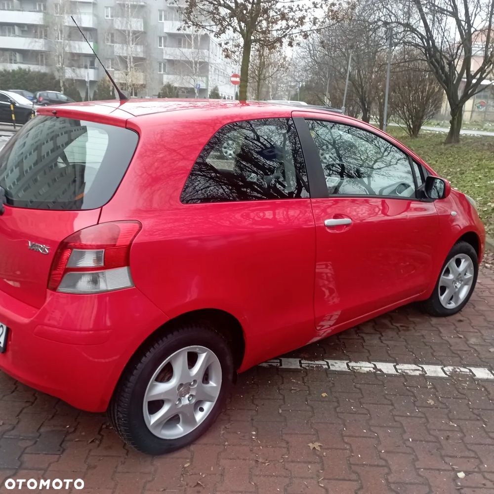 Toyota Yaris 1.0 VVT-i Luna - 2