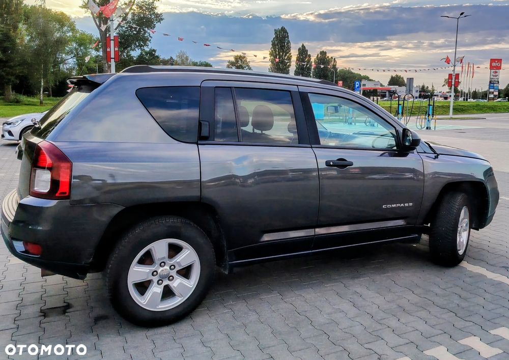 Jeep Compass - 3