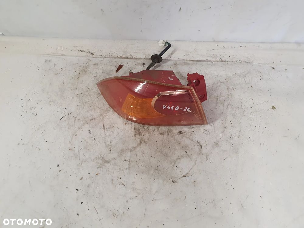 * LAMPA TYLNA LEWA TYŁ LEWO MITSUBISHI LANCER 8 - 4