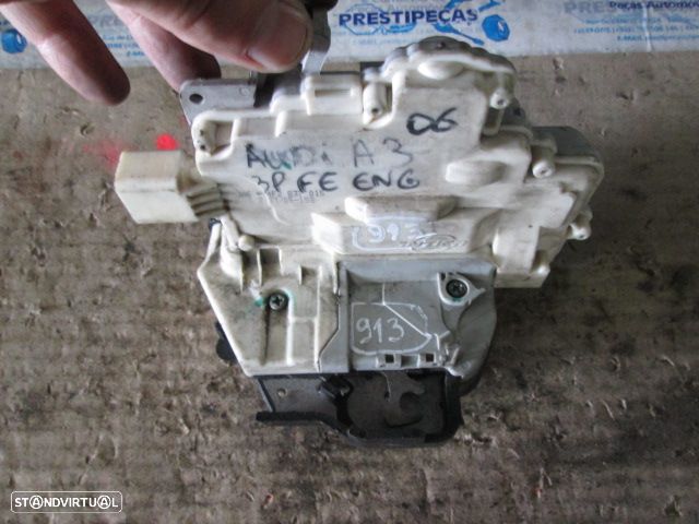 Fecho 4F2837015 AUDI A3 2006 FD ELETRICO - 1