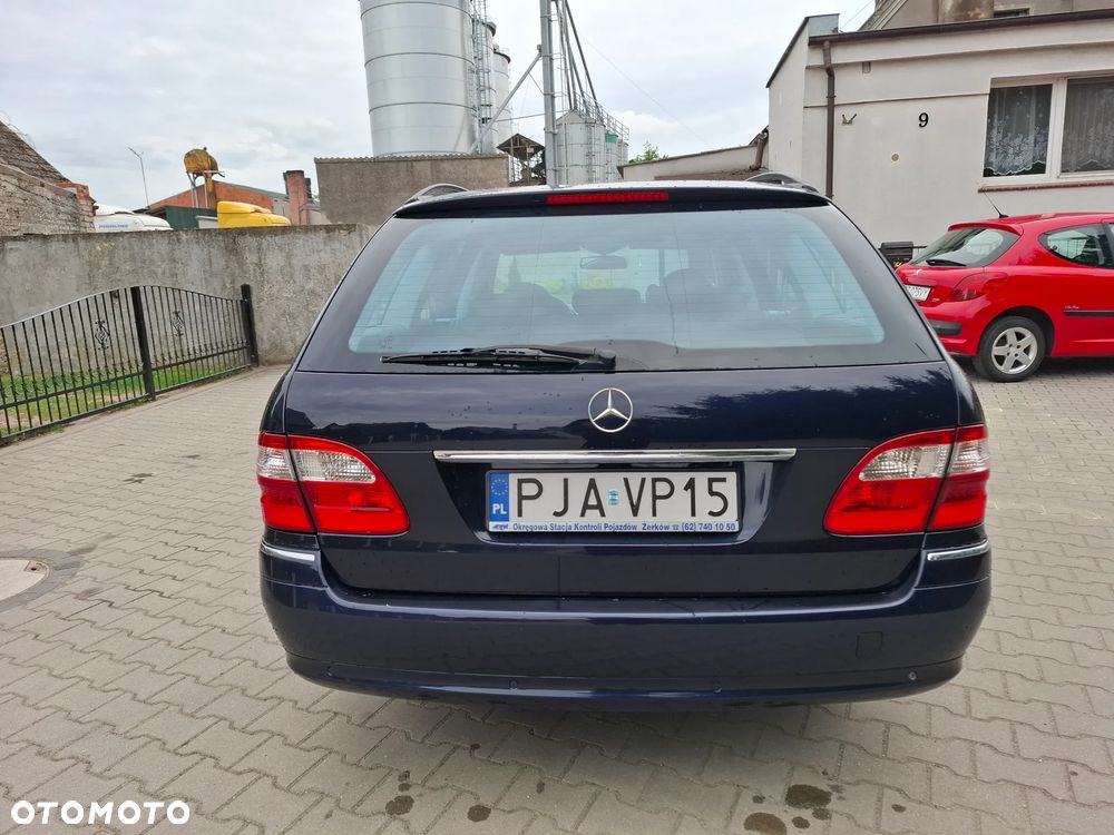 Mercedes-Benz Klasa E 320 T Avantgarde - 22