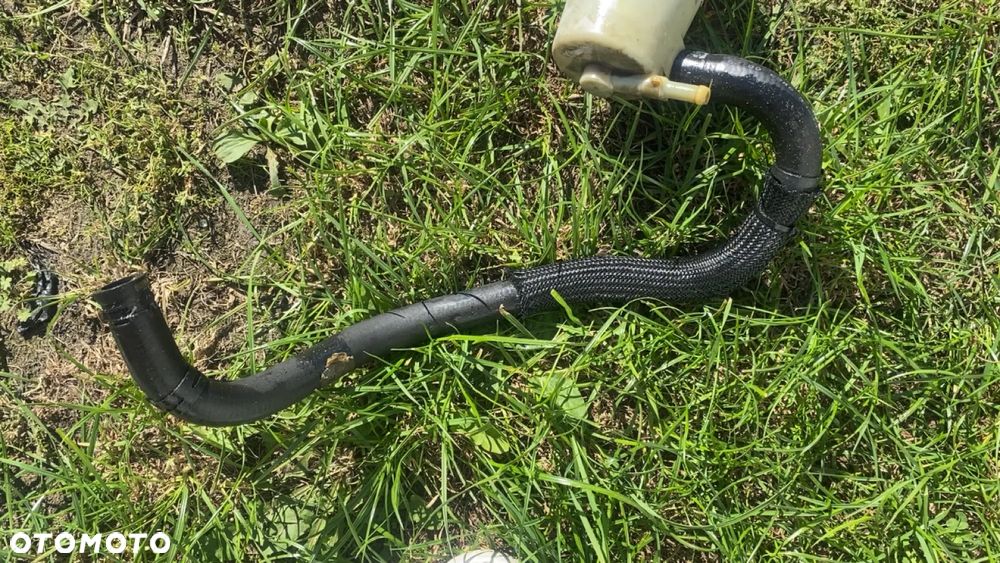 ZBIORNICZEK WSPOMAGANIA FORD USA MUSTANG V GT - 2