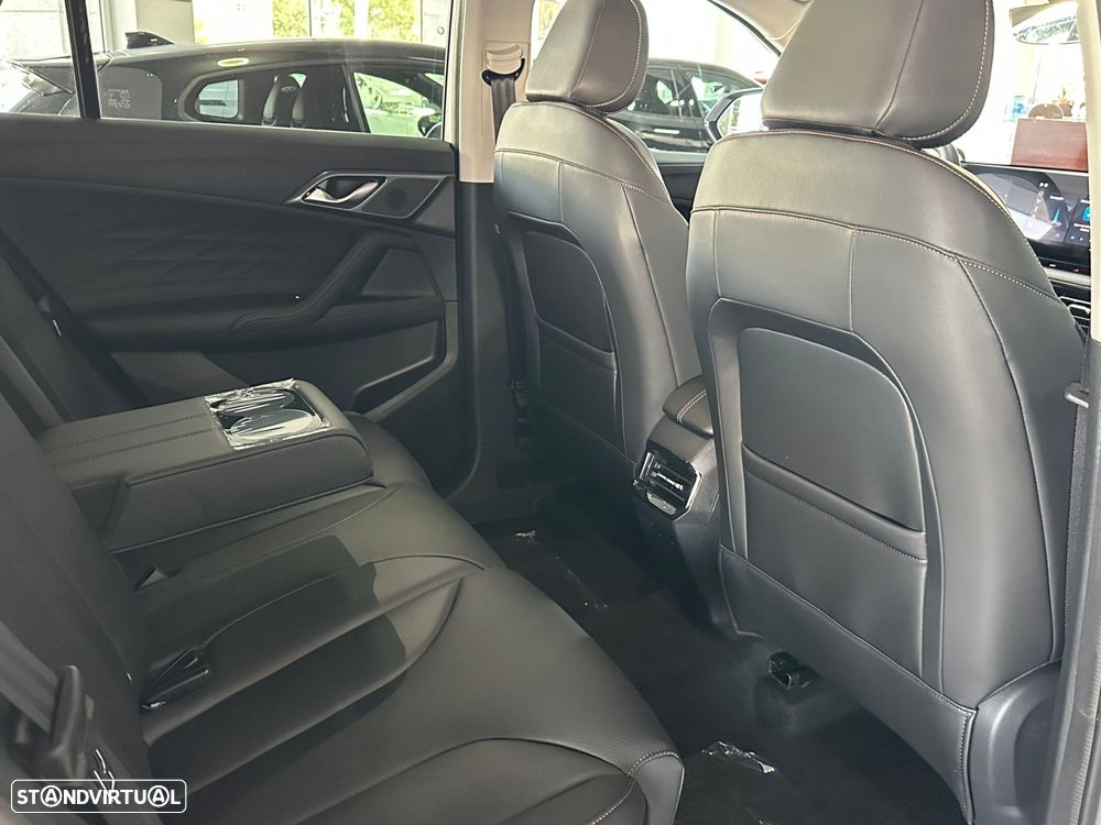 MG HS 1.5 Plug-in Hybrid Luxury - 25