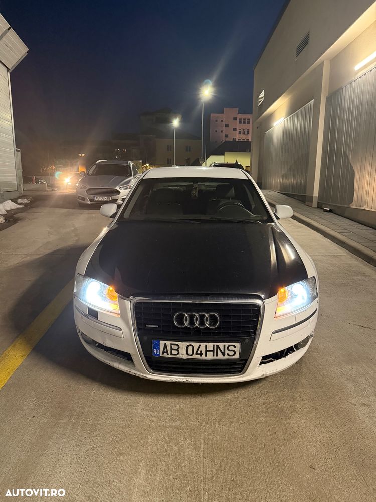 Audi A8 - 1