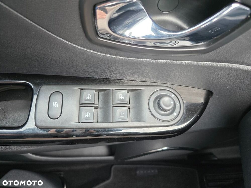 Renault Captur 1.2 Energy TCe Intens - 16