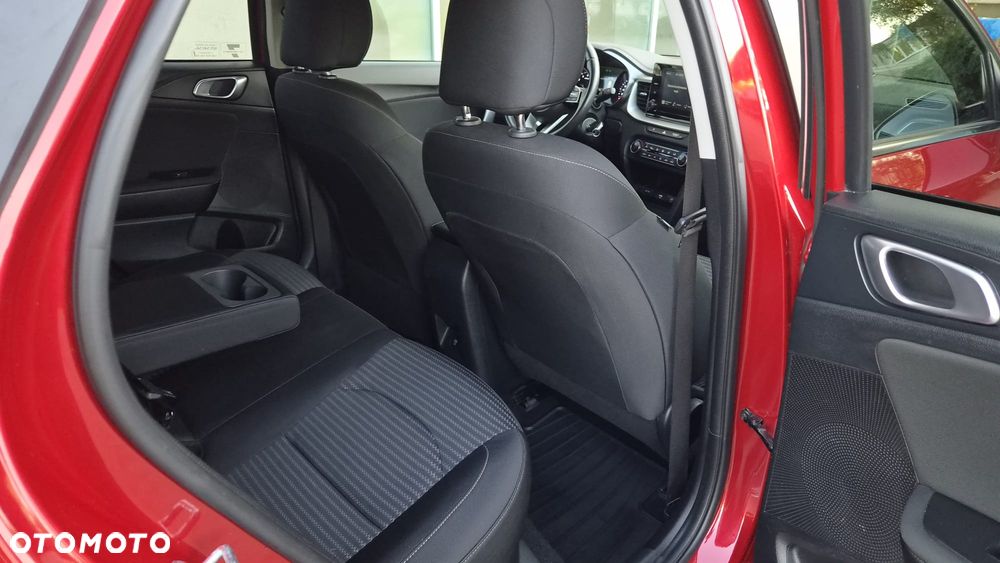 Kia XCeed 1.5 T-GDI M - 24