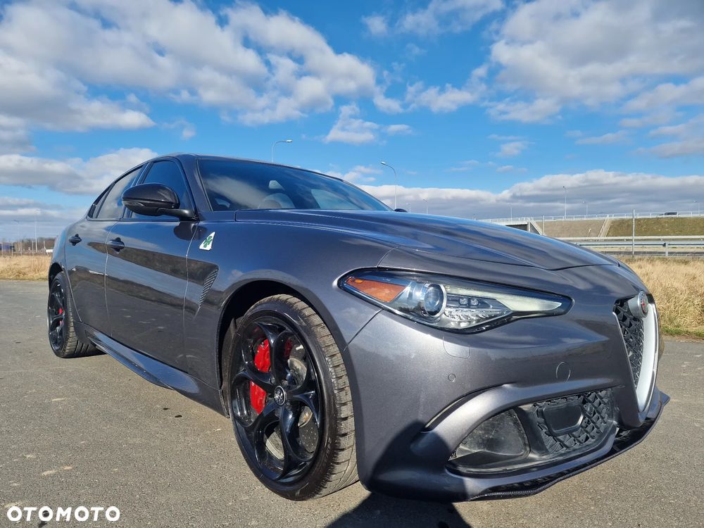 Alfa Romeo Giulia 2.9 V6 Bi-Turbo AT8 Quadrifoglio - 14